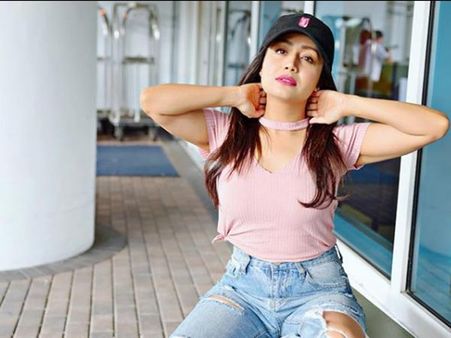 Indian Idol Judge Neha Kakkar Is Willing To Take Up Acting On One Condition!