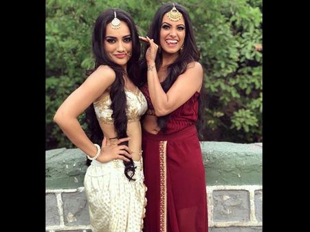Surbhi Jyoti & Anita Hassanandani Share A Goofy Moment From Naagin 3 Shoot!