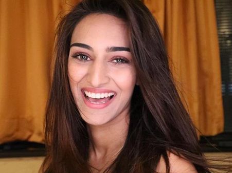 Erica Fernandes On Playing Prerna Basu in Kasautii Zindagi Kay 2, Says She Grew Up Watching It!