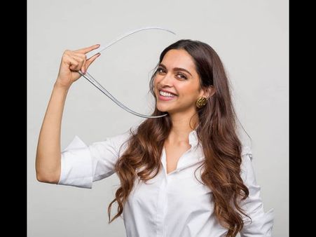 Madame Tussauds: Deepika Padukone To Join Katrina Kaif, Shahrukh Khan, Big B & Others In London