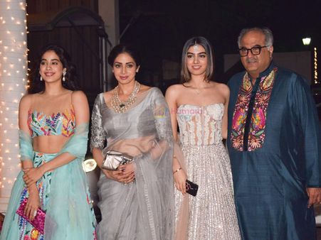 Janhvi Kapoor Revealed The First Reaction Of Sridevi When She Decided To Be An Actress!