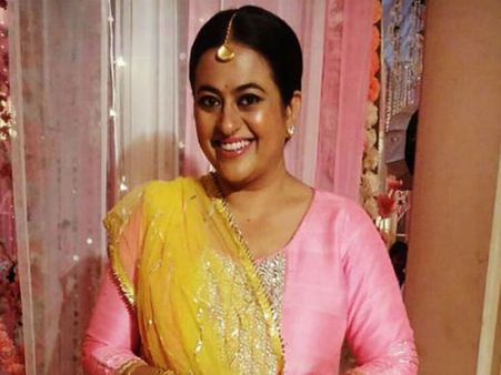 Ishqbaaz's Nikita Mukherjee Welcomes A Baby Girl, Mother & Daughter Are In A Healthy State