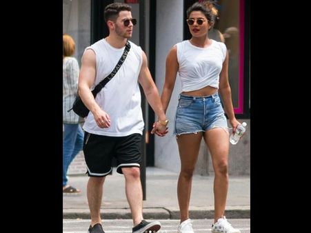 BREAKING! Priyanka Chopra Will Be Getting MARRIED To Nick Jonas Soon; Drops A Major Hint On Wedding!