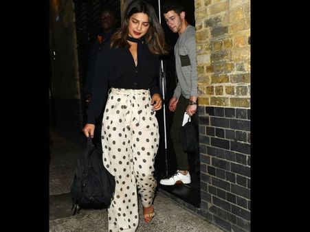 Priyanka Chopra Spotted Celebrating B'day With Nick Jonas; Madhu Chopra Comments On Their Marriage