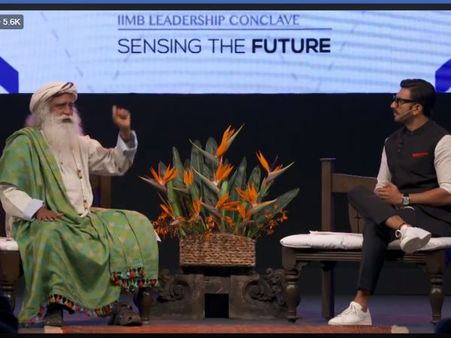 Ranveer Singh In Conversation With Spiritual Guru Jaggi Vasudev At The IIMBue