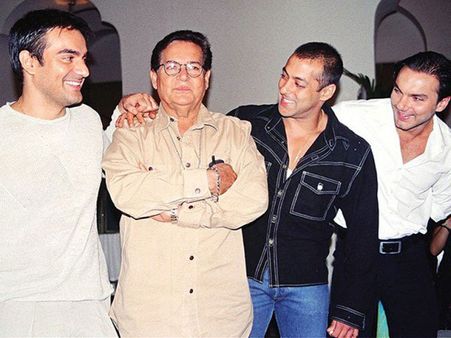 Dus Ka Dum: Salman Khan Reveals That His Father Salim Khan Allowed Him To Bring Girlfriends Home!