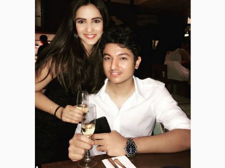Jasmin Bhasin Has A Special Message For Her Boyfriend Suraj Wadhwa On His Birthday!