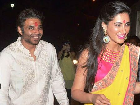 Uday Chopra Regrets Breaking Up With Nargis Fakhri? Sends Cryptic Messages On Twitter!