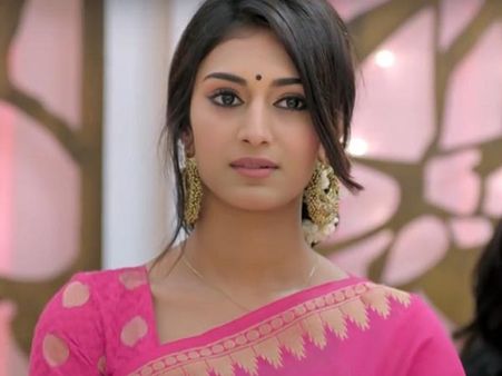 KZK 2's Erica Fernandes Reveals She Left Kuch Rang Pyaar Ke Aise Bhi For Ekta Kapoor!