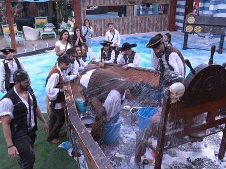 Bigg Boss 12 Highlights: Day 9 - Sreesanth Loses His Cool As Jodis Torture Singles; KVB & Neha Win!