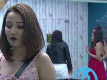 Bigg Boss 12: The Drama Begins In The Outhouse! Surbhi, Kriti & Mital Gang Up Against Roshmi!
