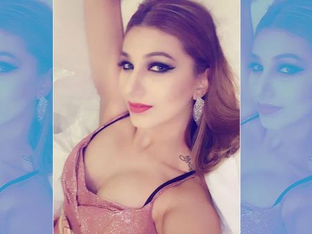 Bigg Boss 12’s Jasleen Matharu Was Single & Looking For Beau To Cuddle Last Year! More Shocking Fact