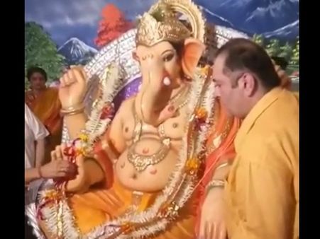 Randhir Kapoor Gets Emotional As RK Studio Celebrates Ganesh Utsav For The Last Time!