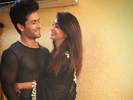 Bigg Boss 12's Dipika Kakar Gushes When Karanvir Bohra Talks About Husband Shoaib Ibrahim's Body!