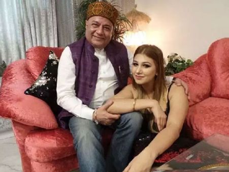 Bigg Boss 12 Contestant Jasleen's Father's Reaction To Her Relationship With Anup Jalota Is Shocking