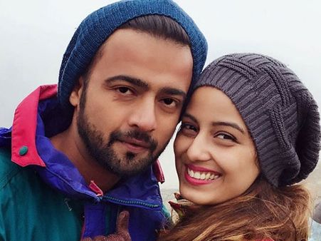 Bigg Boss 12: Srishty Rode's Fiance Manish Doesn't Like Her Being Compared To This Actress!