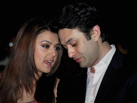 Preity Zinta Withdraws Molestation Case Against Ness Wadia After He Apologises For His Deeds!
