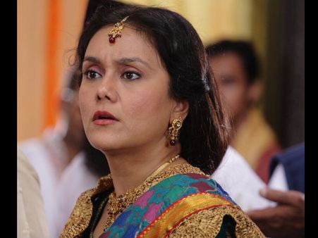 #MeToo: Sonu Ke Titu Ki Sweety Actress Deepika Amin HITS Alok Nath: He's A Drunkard, Harasses Women