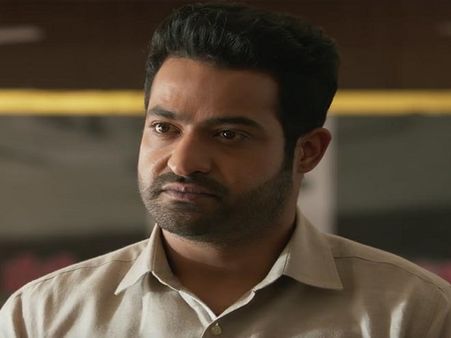 Aravinda Sametha Domestic Box Office Collections(Day 5) : Jr NTR's Film Winesses A Drop