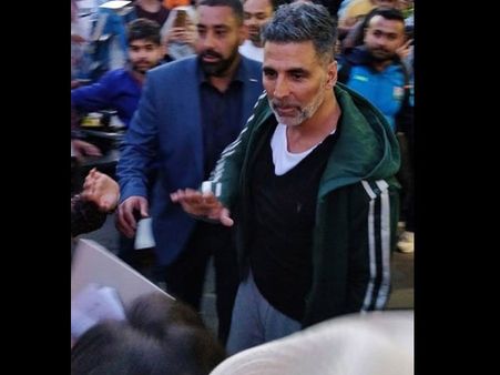A Dancer Molested On Housefull 4 Sets In Akshay Kumar's Presence; Says They Touched My Private Parts