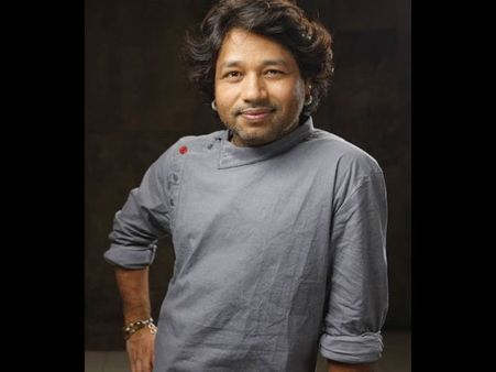 Kailash Kher Is A Creep, He Put His Hands On My Thighs, Says A Woman Photo Journalist!