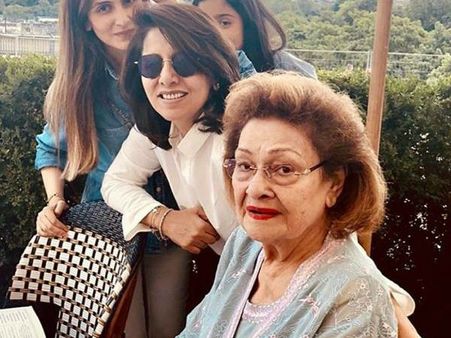 Raj Kapoor's Wife Krishna Raj Kapoor Passes Away At The Age Of 87 Due To Cardiac Arrest!