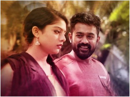 Mandharam Review: A Journey Through The Love Life Of Rajesh!