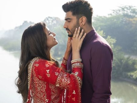 Namaste England's Upcoming Song 'Tu Meri Main Tera' Epitomizes Heartbreak!