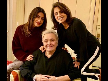 Rishi Kapoor Dismisses Rumours About His Grey Hair!