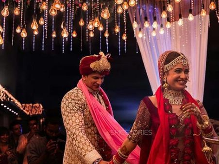 Prince Narula-Yuvika Chaudhary Unseen Wedding Pics; They Revealed A Secret While Taking 'Phere'