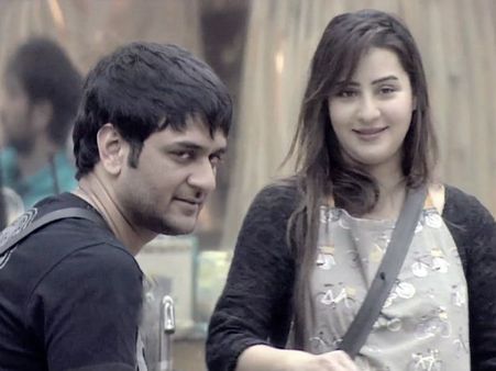 Bigg Boss 12 Spoiler: Shilpa Shinde & Vikas Gupta Assign Task; Sapna Chaudhary To Enter The House!