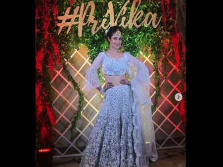 Prince Narula-Yuvika Chaudhary Sangeet & Haldi Pictures; Yuvika Looks Stunning In White!