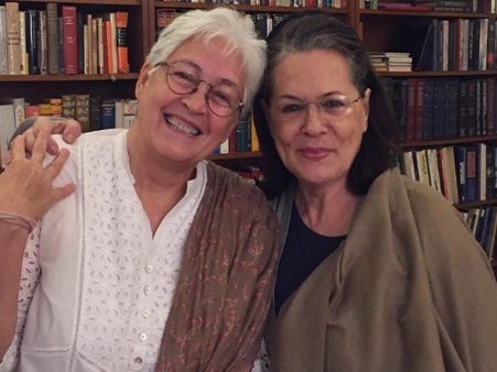'Life In A Metro' Actress Nafisa Ali Diagnosed With Stage 3 Cancer, Sonia Gandhi Pays A Visit!