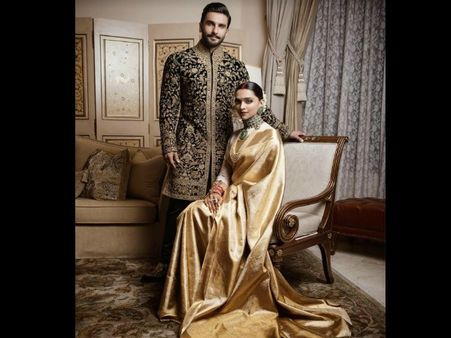 Ranveer Singh Shares A Dreamy Pic With Wife Deepika Padukone From His Bangalore Wedding Reception
