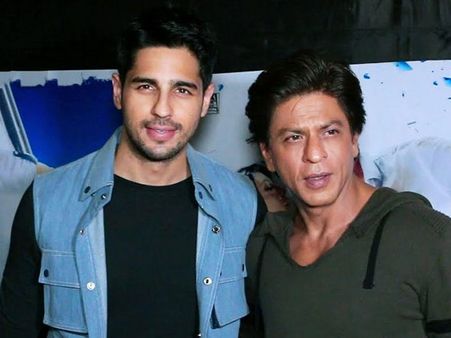 Sidharth Malhotra's Fanboy Moment With SRK On MNIK Sets: 'I Said, Sir, Aap Biscuit Khayenge?'