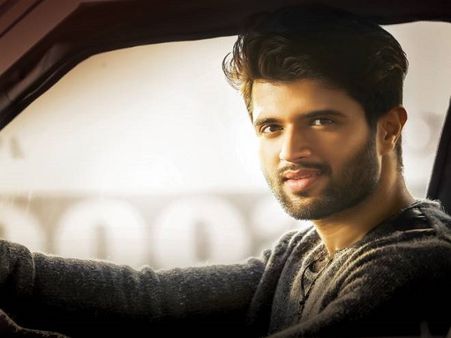 Taxiwala Day 5 Box Office Report: Vijay Deverakonda's Film Continues Its Dream Run