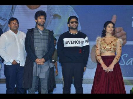 Taxiwala Pre-release Event: Allu Arjun, Vijay Deverakonda & Others Grace The Grand Evening!