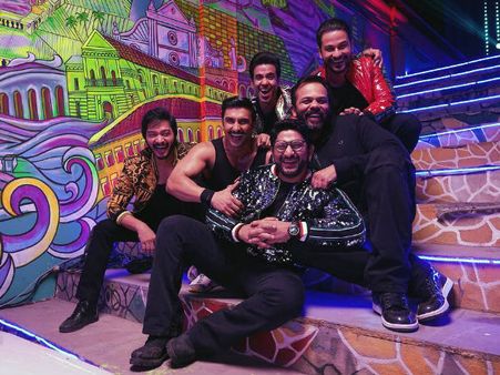Arshad Warsi: Ranveer Singh & Sara Ali Khan Looked Out Of Place When 'Golmaal' Gang Shot For Simmba