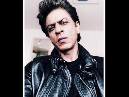 Shah Rukh Khan Gets Candid; Shares What He Lost For His Stardom