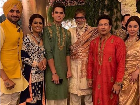 Inside Pictures From Isha Ambani & Anand Piramal's Wedding: Amitabh, Deepika, Ranveer Strike A Pose