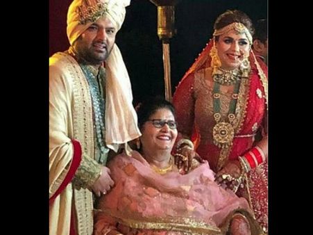 NEW PICS! Kapil Sharma & Ginni Chatrath Wedding: Hina Khan, Sunil Grover & Others Wish Newlyweds!
