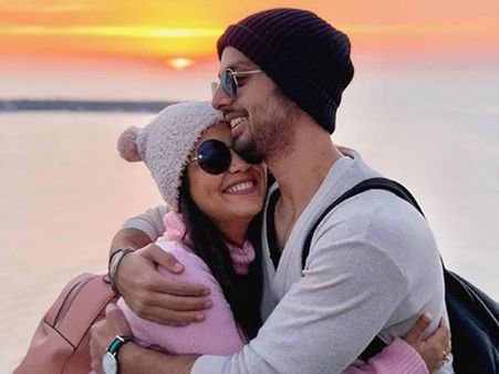 Has Neha Kakkar Broken Up With Rumored Beau Himansh Kohli? She Deletes Their Pics On Instagram