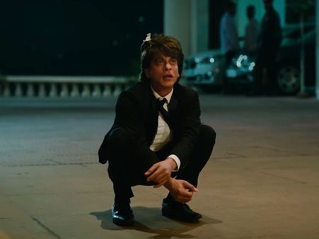 Zero FIRST DAY (Friday) Box Office Collection: This SRK Film Mints Rs. 20.14 Crores On Day 1!