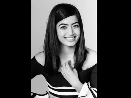 Rashmika Mandanna Achieves 300K Followers On Twitter! Becomes Highest Followed Kannada Actress
