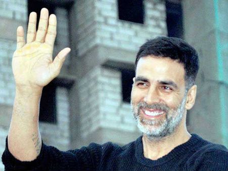 Akshay Kumar Receives Hatred From Netizens For Praising Pakistan!