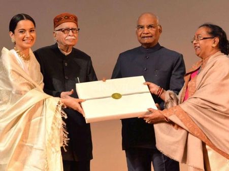 Inside Pictures: Kangana Ranaut Felicitated At Manikarnika Special Screening For President Kovind!