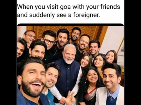 Narendra Modi's Selfie With The Bollywood Brigade Ends Up Being Trolled On Twitter!