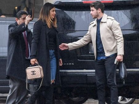 Priyanka Chopra- Nick Jonas Enjoy The Winter In LA After Their Caribbean Honeymoon! [PICS]