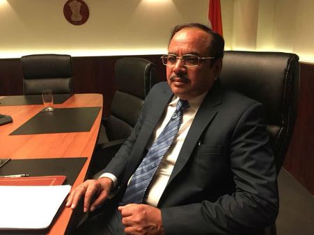 Paresh Rawal Gives Us One More Reason To Love Vicky Kaushal; Says, 'There Are No Tantrums On Set'