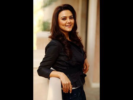 Happy Birthday Preity Zinta: The Actress Who Stole Our Hearts With Her Dimpled Smile!